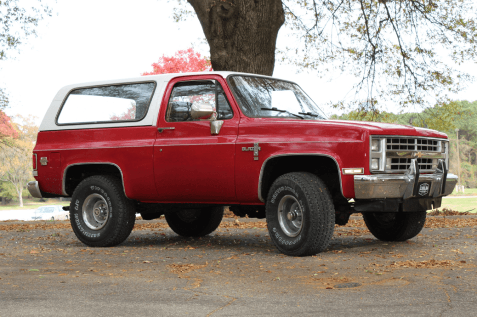 Classic Chevy Blazer with Soundproof 